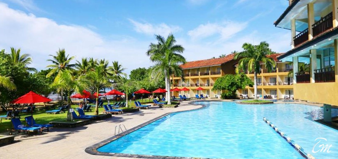 The Palms Hotel in Sri Lanka Swimming Pool