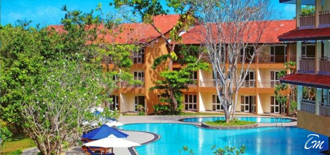 The Palms Hotel Sri Lanka Swimming Pool